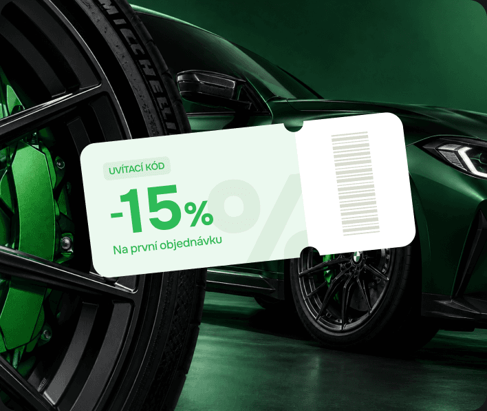 Kupon „Uvítací kód“ −15% na první objednávku na pozadí zeleného auta